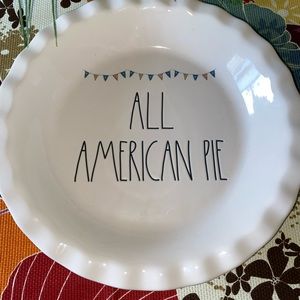 Rae Dunn All American Pie dish